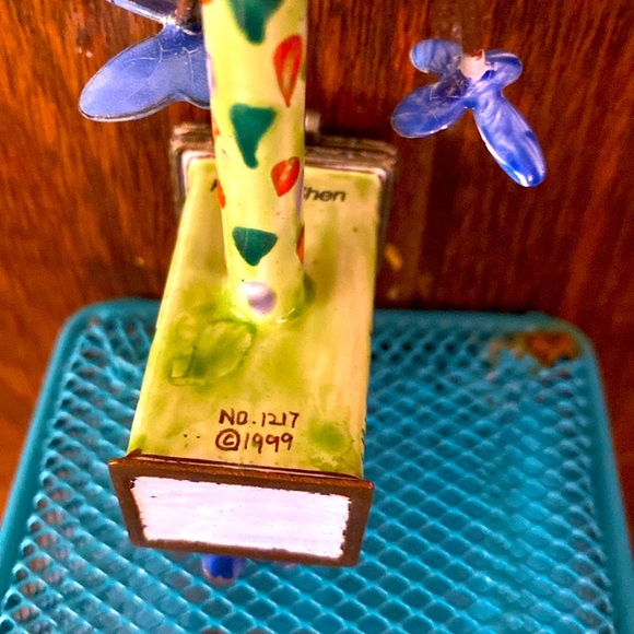 SALEπ¦ββ¬1999 Kelvin Chen Hand-painted Enamel Birdhouse/Mailbox Trinket Box - Picture 9 of 9